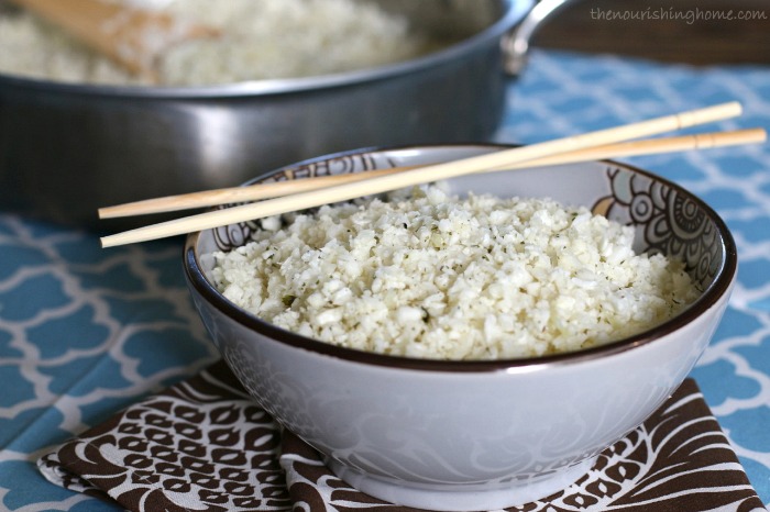 Wondering how to magically transform cauliflower into a highly nutritious grain-free rice dish? Let me show you how to make cauliflower rice!