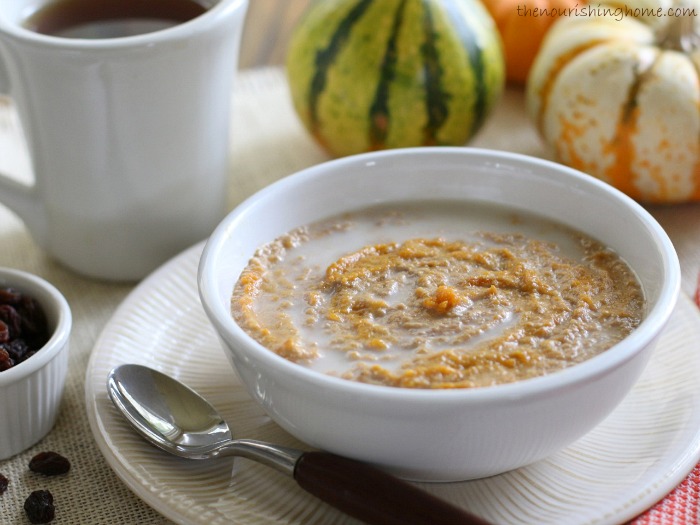 This Grain-Free Pumpkin Pie Porridge with its aromatic fall-inspired spices and warm, creamy texture is a delight to each of the senses.