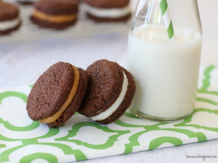 Love chocolate sandwich cookies? Try this healthier real food version that everyone can enjoy guilt-free, whether they’re living gluten-free or not.